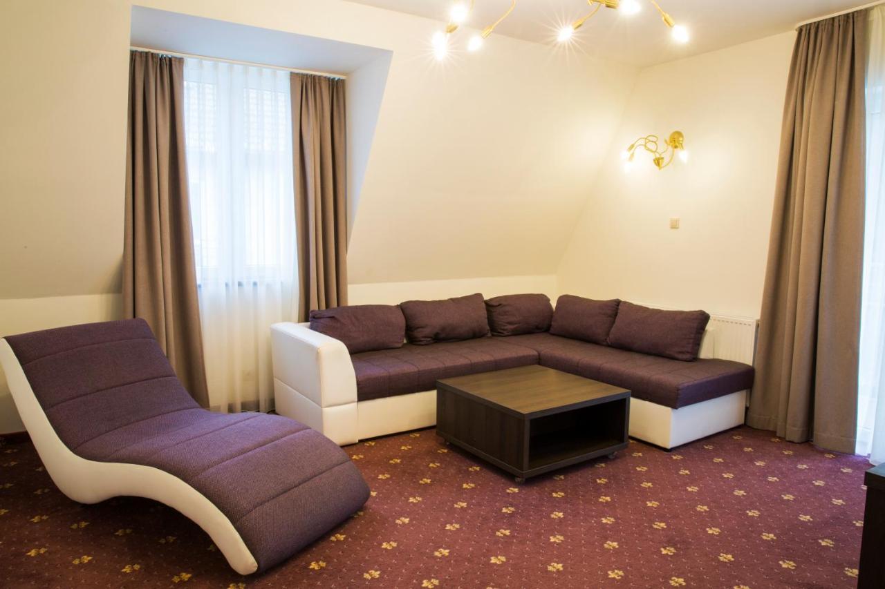 Hotel Jantar Wellness & Spa Устка Екстериор снимка