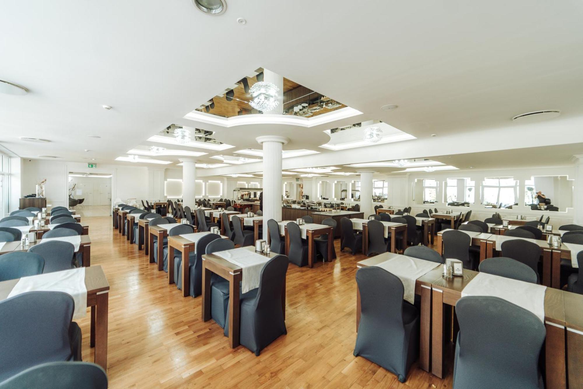 Hotel Jantar Wellness & Spa Устка Екстериор снимка